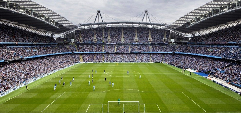 Dal Bernabeu vuoto all’Etihad pieno