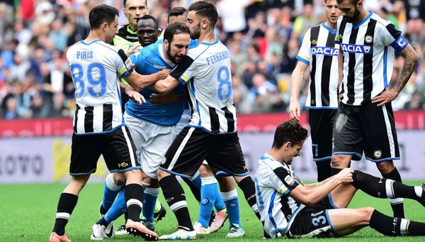 Non possiamo condannare Higuain per la sua rabbia d’amore