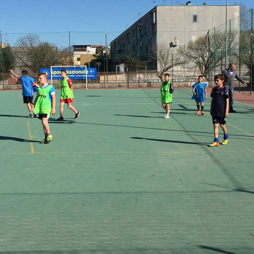 Un campo di calcio per bambini contro la camorra. Nella struttura di cui parlò Saviano