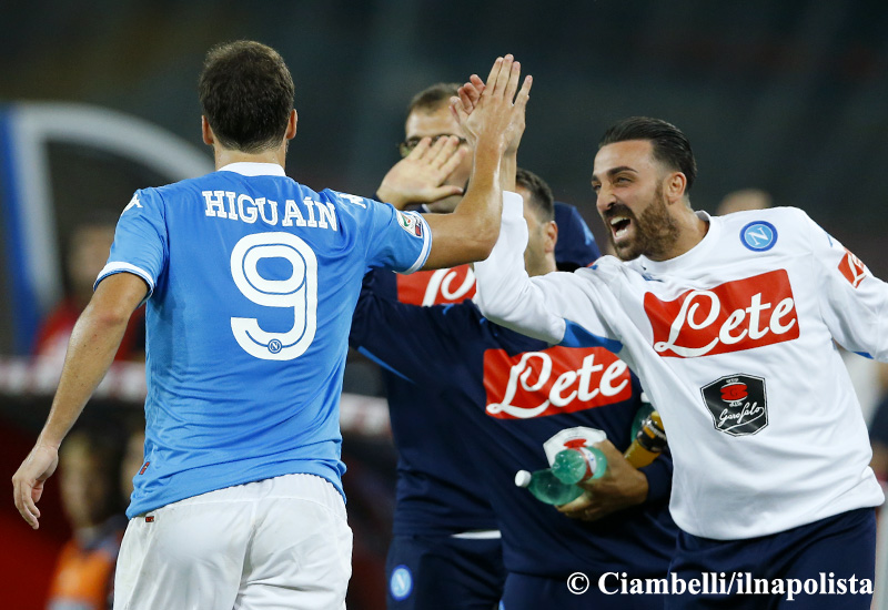 Chissà quanti bambini d’Italia stanno diventando tifosi del Napoli grazie a Higuain