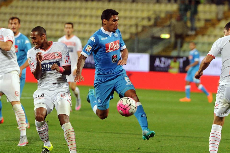 Carpi-Napoli, il premio maglia sudata va ad Allan che vince su Higuain. Ad Hamsik la maglia asciutta