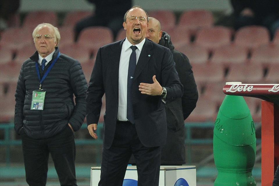 Ci voleva lo scouser Benitez per difendere Napoli dall’Italia razzista. Ha risposto come Maradona