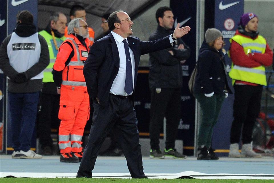 Benitez non ha scelto la Coppa, siamo noi che proiettiamo il nostro modo di pensare su di lui (per non parlare del livore)