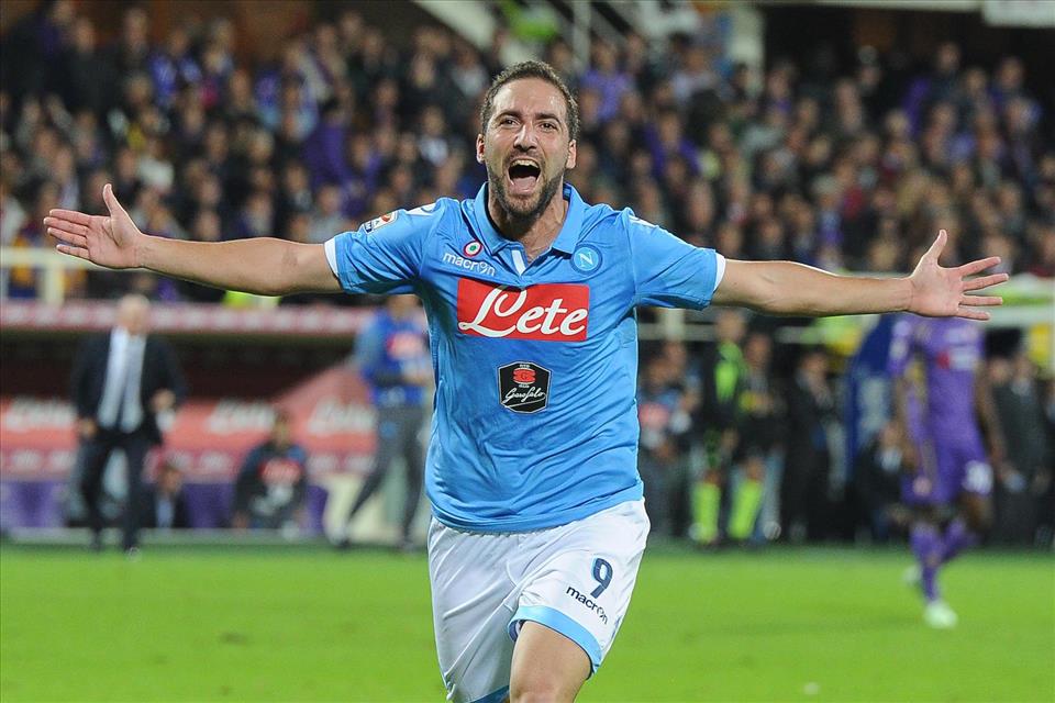 Strepitoso Higuain, Koulibaly eroe nero, Benitez capisce (!) il calcio italiano