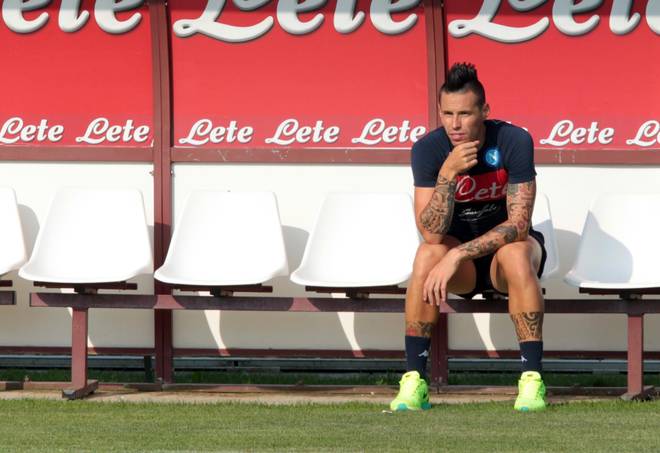 Hamsik si toglie un po’ di pietre dalle scarpe: «Con Sarri lavoriamo il doppio fisicamente e tatticamente rispetto a Benitez. Sarri è maniacale»