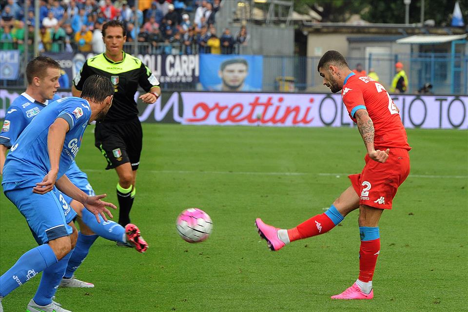 ‘O Napule, si è ‘o Napule e nno ‘na pruvinciala, nun s’à dda attaccà ê ffelinie ‘e n’ arbitraggio fetente