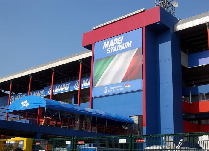 Al Mapei Stadium: senza parcheggiatori abusivi, col sushi prima della partita e la libertà di esultare al gol di Hamsik