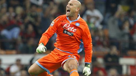 Reina è il perno dell’operazione simpatia del Napoli. Un signor portiere ma attenti alla sindrome “mi ritorni in mente”