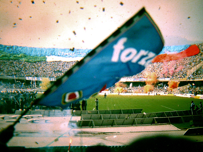 Quando Napoli esponeva lo striscione: “Comunque vada, grazie lo stesso”