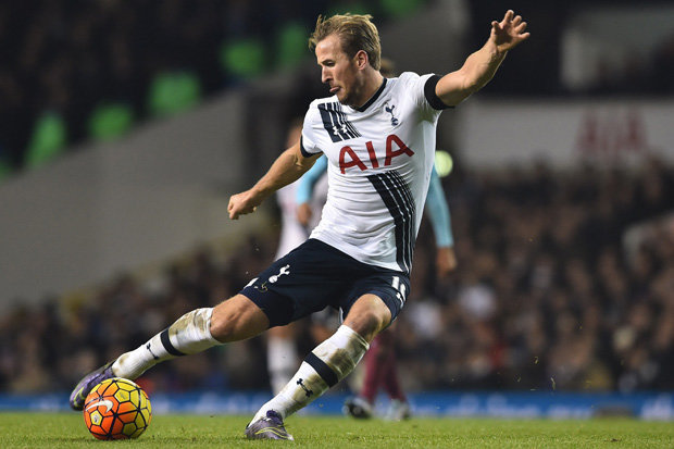 Lo United spiega ai tifosi che «è finito il calciomercato folle»: addio Harry Kane