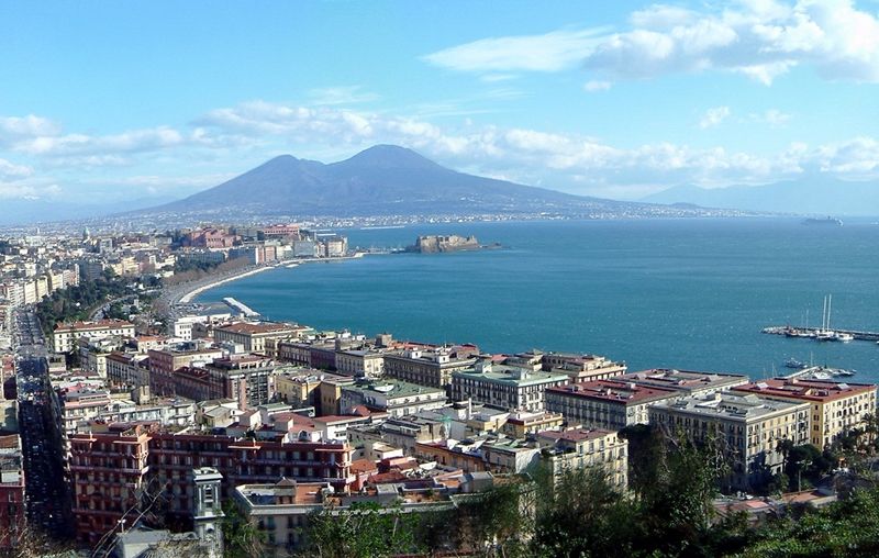 Napoli invita quattro blogger internazionali per promuovere il turismo sul web