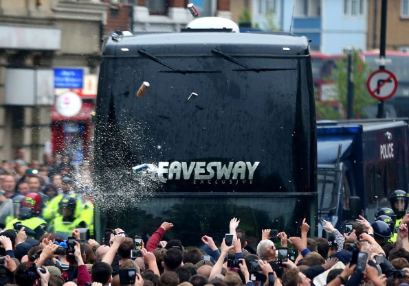 West Ham-Manchester United, la partità in cui l’Inghilterra ha riscoperto gli hooligans