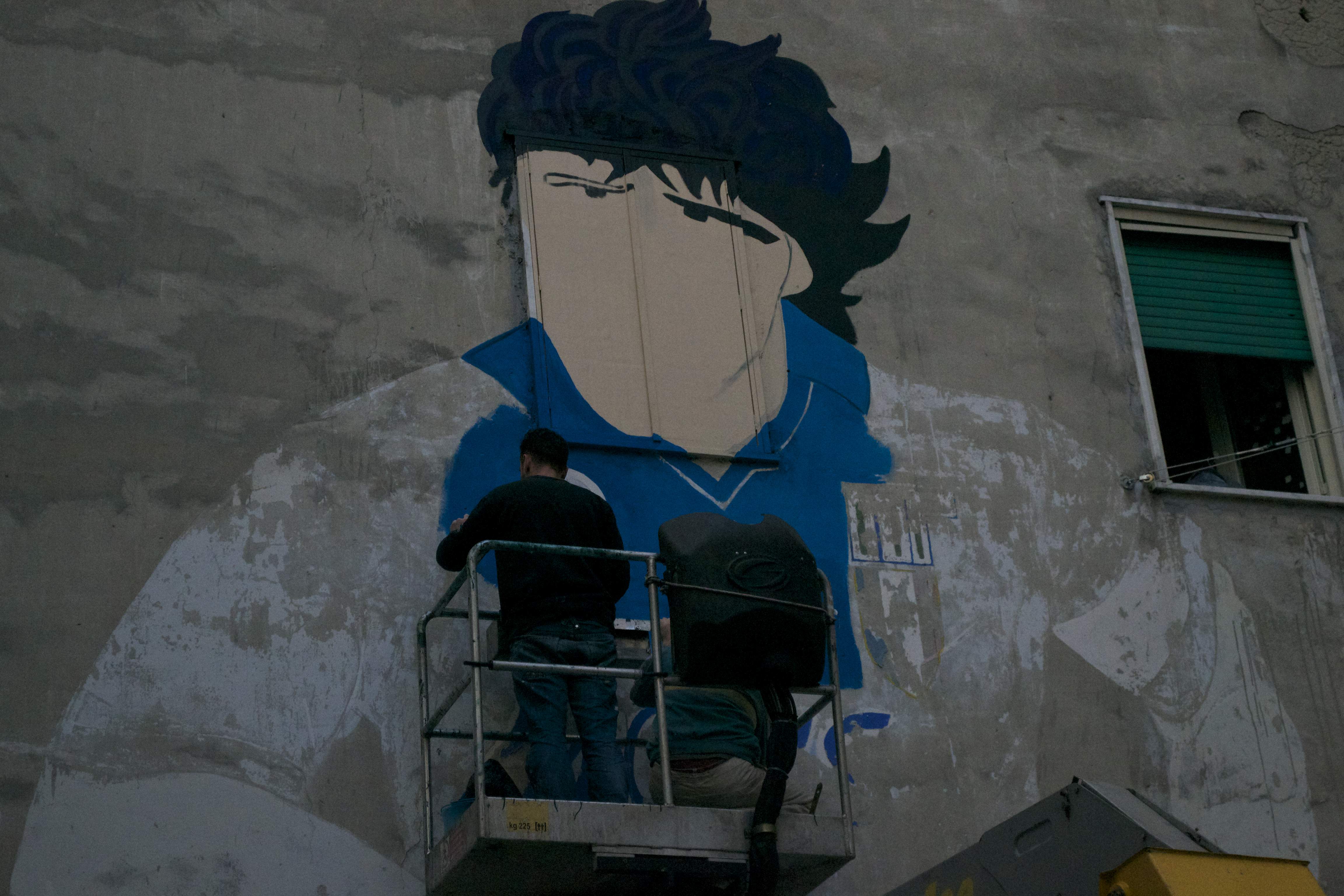 Naples, Maradona’s coming back. It’s began the restoration of Maradona’s mural