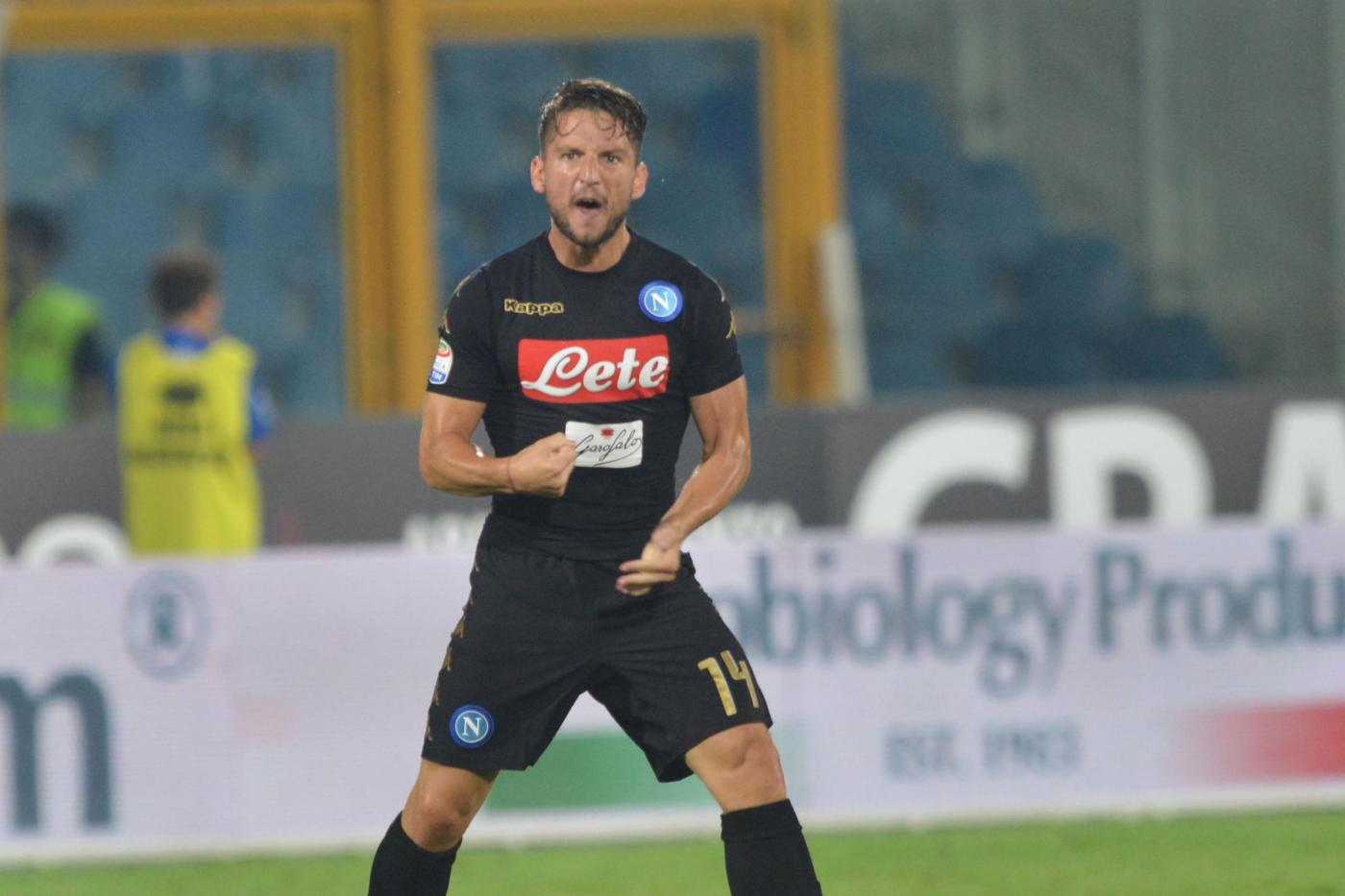 Pescara-Napoli 2-2, pagelle / Lo sguardo di Mertens alla panchina, Insigne irrita e fa tenerezza