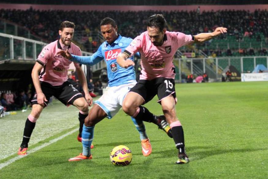 Palermo-Napoli è Bogliacino che si immola, ma anche l’ultima ufficiale di Rafael