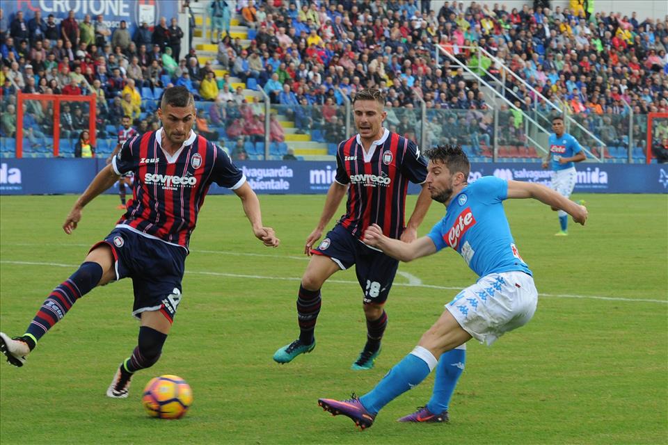 Il buono di Crotone servirà stasera contro l’Empoli (maglia sudata a Mertens)