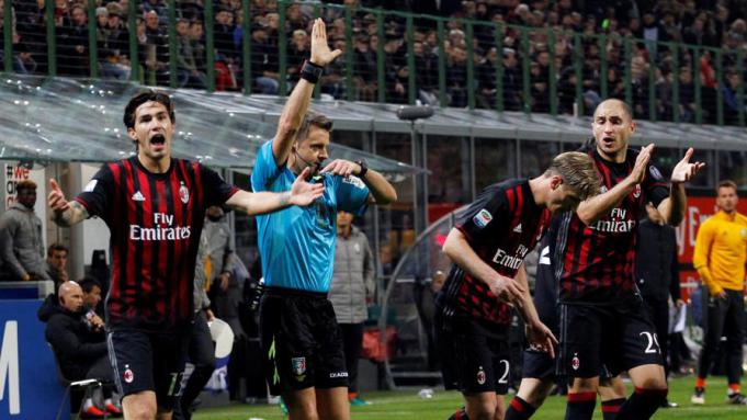 A Sky non parlano di arbitri, stanno parlando di Rizzoli da ieri sera