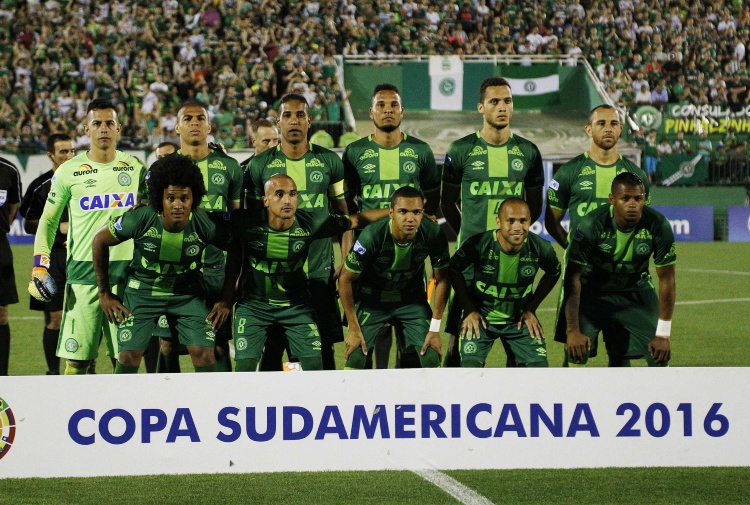 Muore di Covid l’uomo che aveva rifondato la Chapecoense dopo il disastro aereo