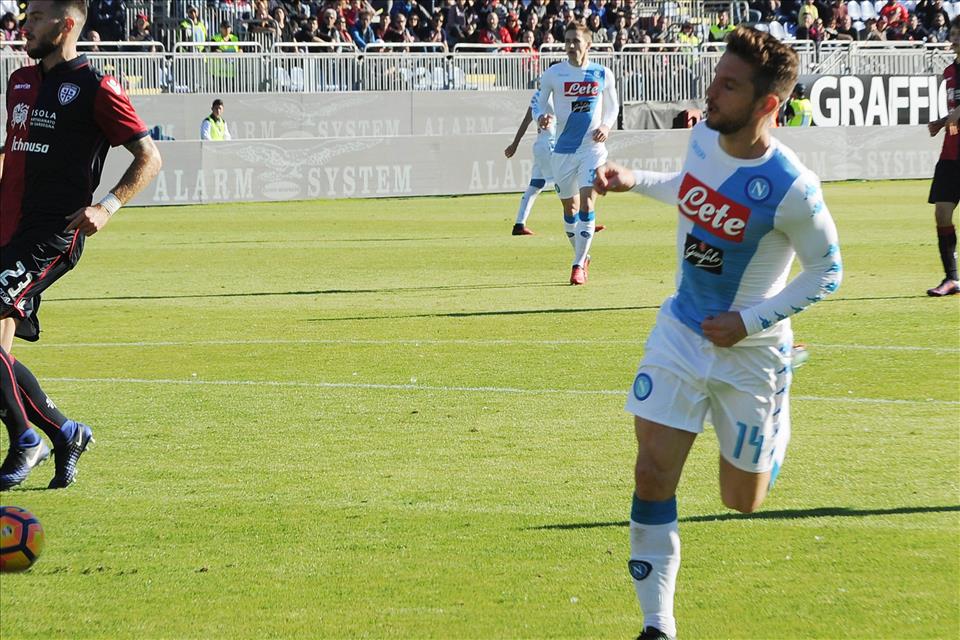 Ciruzzo Mertens è ‘nu veru micidiale nassía, Hamsik fove sempe anàtrupo