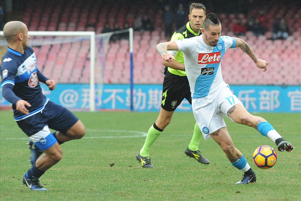 I cinque gesti tecnici di Napoli-Pescara: la naturalezza di Hamsik, la testa di un giovane Hamsik (Zielinski)