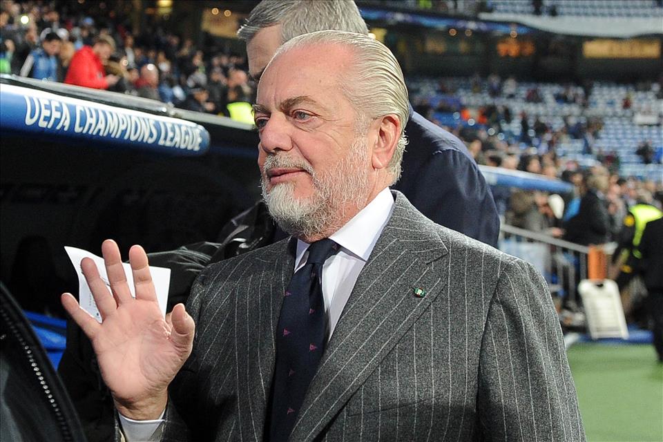 De Laurentiis è il Napoli. I soldi li mette solo lui. E solo lui può parlare