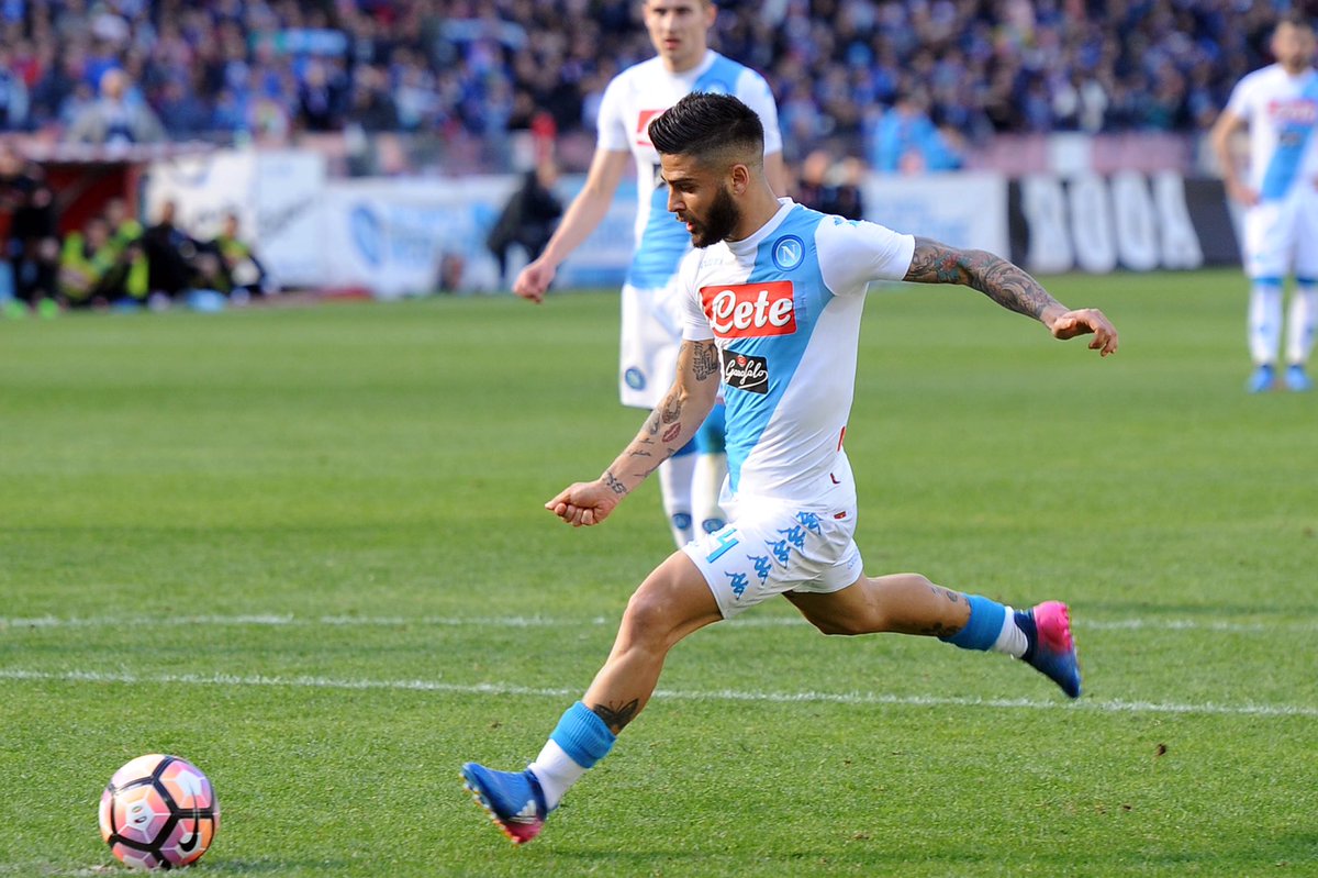 Il Napoli domina e diventa squadra di potere contro il Crotone: 3-0