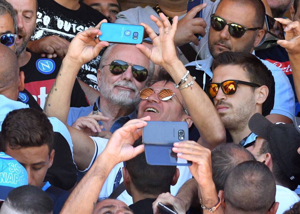 De Laurentiis: «Sarri è cambiato, è molto più tranquillo, non si preoccupa delle altre. Ha inserito subito Ounas»