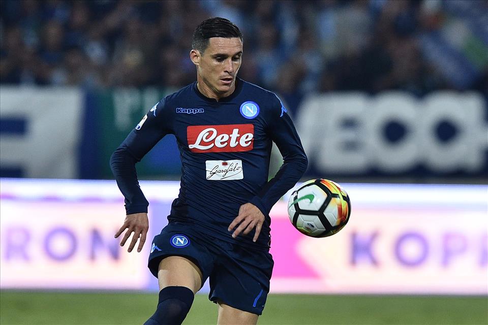 Callejon sempe dicisivo, Allan dette ô Napule assaje cchiú cegna