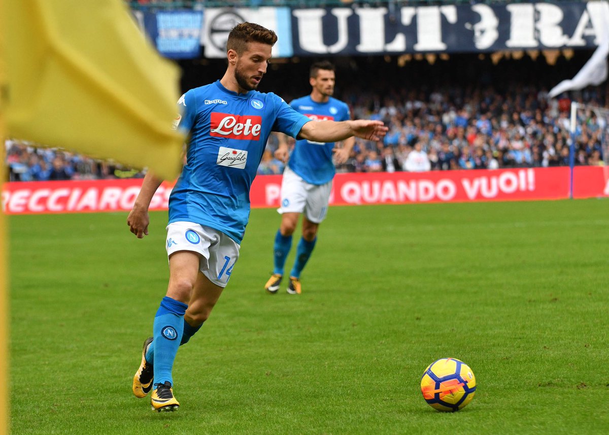 Napoli-Bologna 3-1, la rimonta dopo la paura: doppio Mertens, Juve ricacciata