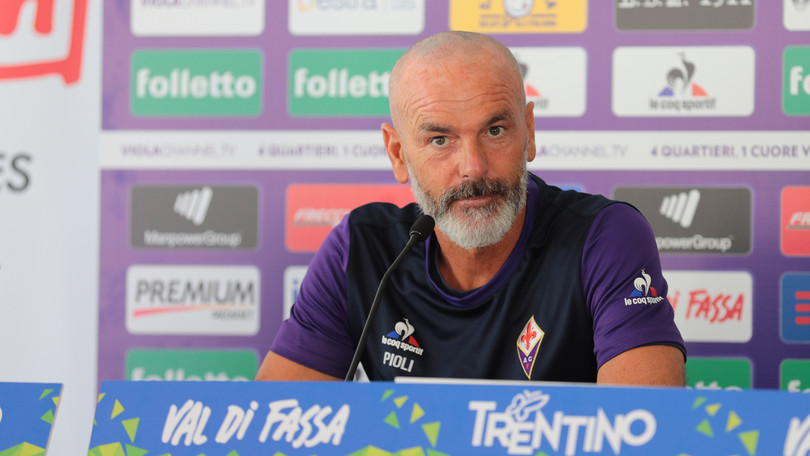 Pioli: «Noi favoriti? Il Napoli era la squadra più elogiata fino a sette giorni fa»