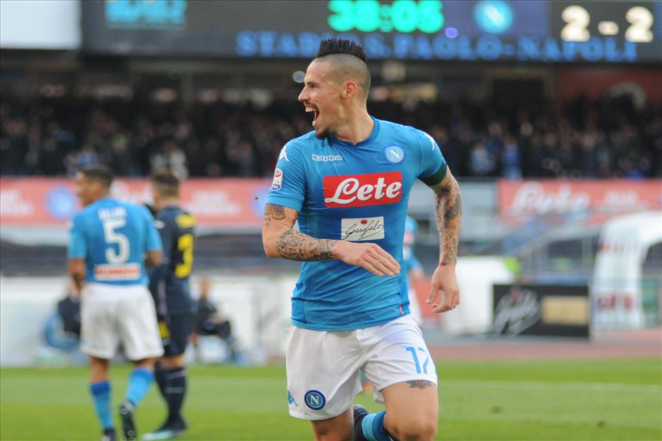 Hamsik è tturnato ‘o prufessore ‘e sempe, Koulibaly acalaje ‘a sarracinesca