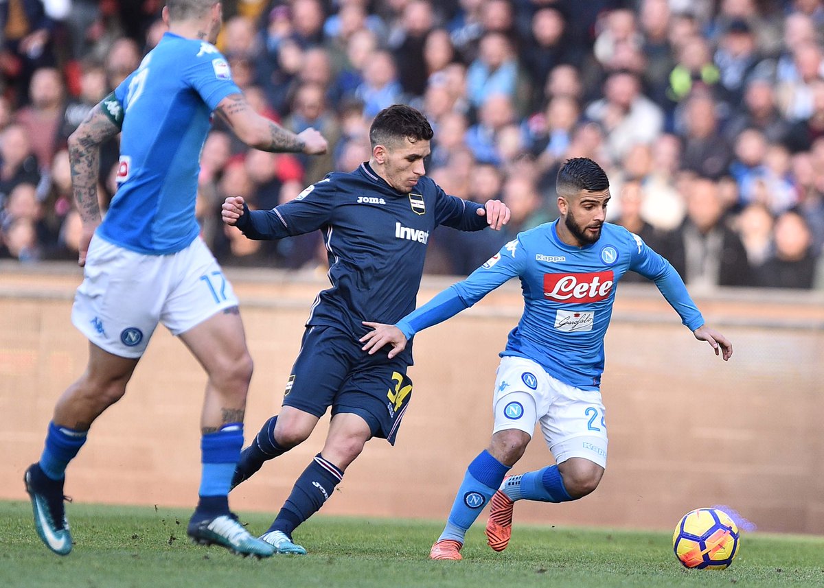 Viva Giampaolo e le uscite palla a terra. Il Napoli recupera tre palloni e batte la Sampdoria 3-2