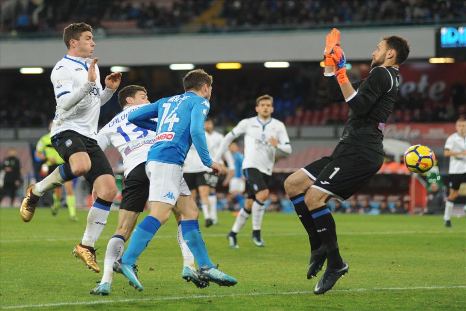 Napoli-Atalanta 1-2, pagelle / Tira vento sul san Paolo, ma niente aria di Coppa