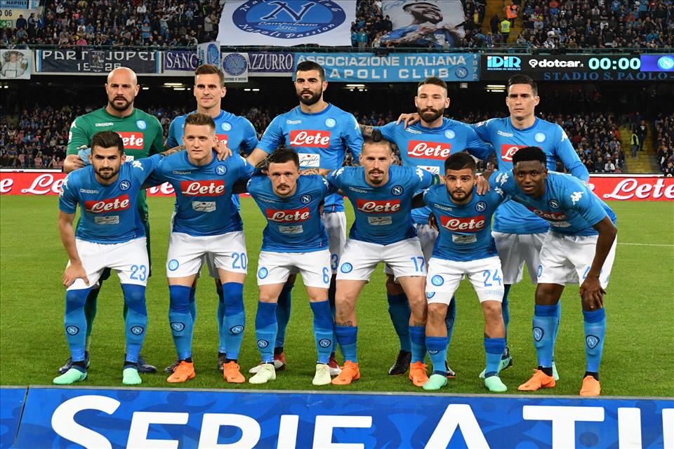 Le dieci rimonte del Napoli raccontano il suo carattere: come Mazzarri, come Bigon nel 1990