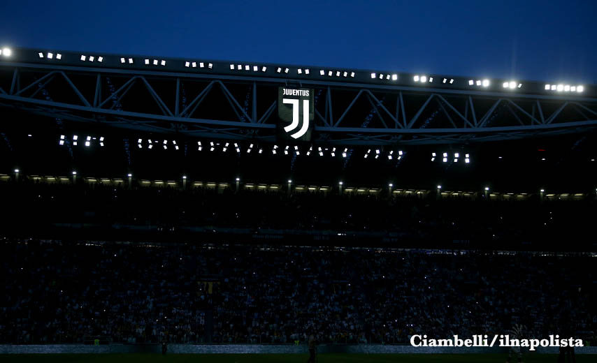 Juventus, la Curva Sud: “Sappiamo bene di usi e abusi di alcuni dei nostri calciatori fuori dal campo”