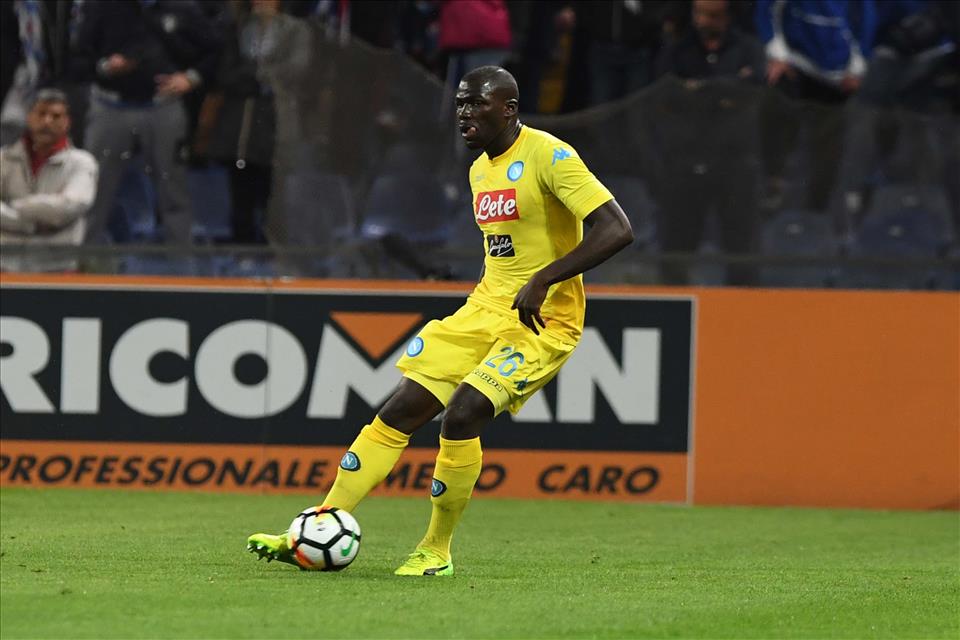 Sant’Arcadio è trasuto troppo tarde, Koulibaly fove ‘nu muro vuauro