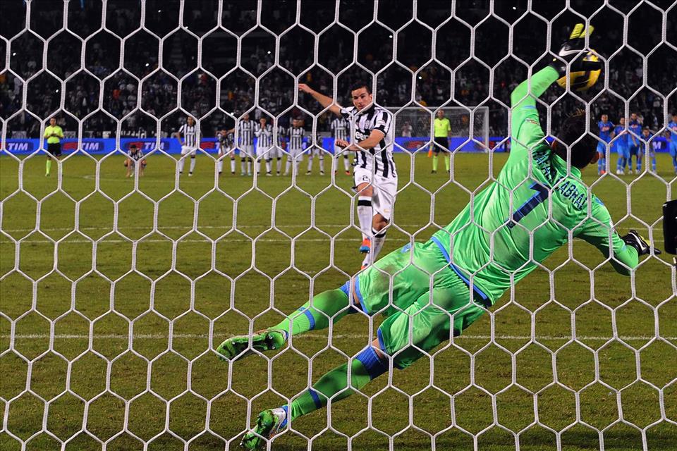 L’addio di Rafael, simbolo dell’ultimo trofeo del Napoli