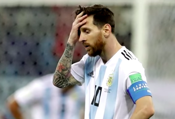 Dalla parte di Messi il fuoriclasse che ha la “colpa” di non essere un leader politico