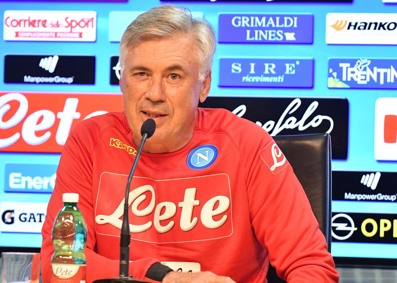 Ancelotti dichiara l’obiettivo: portare il suo Napoli a vincere in ambienti ostili