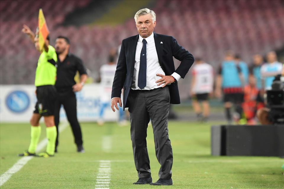 Napoli-Fiorentina 0-0, il primo tempo: Ancelotti presenta il 4-4-2