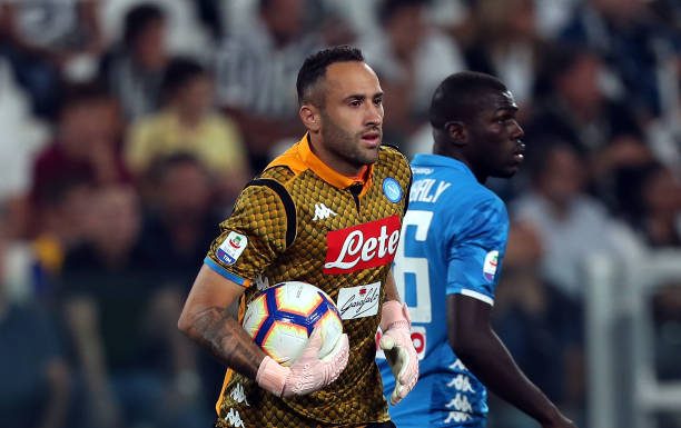 Ospina me sta surprennenno, Insigne mettette ‘a firma soja