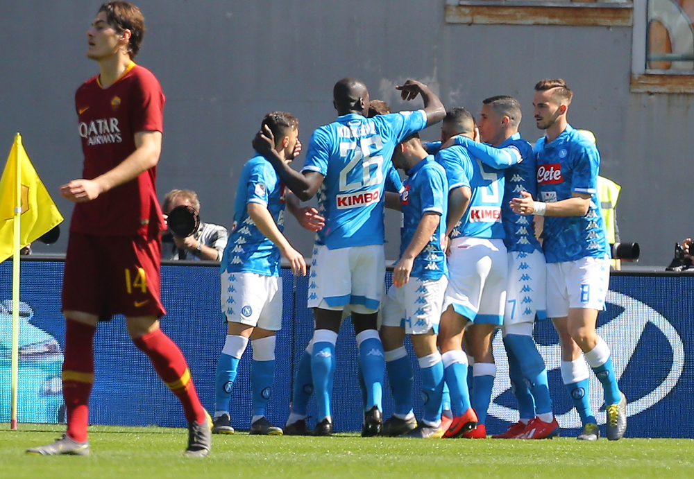 Nella ripresa il Napoli fa il Napoli e passeggia sulla Roma (1-4)