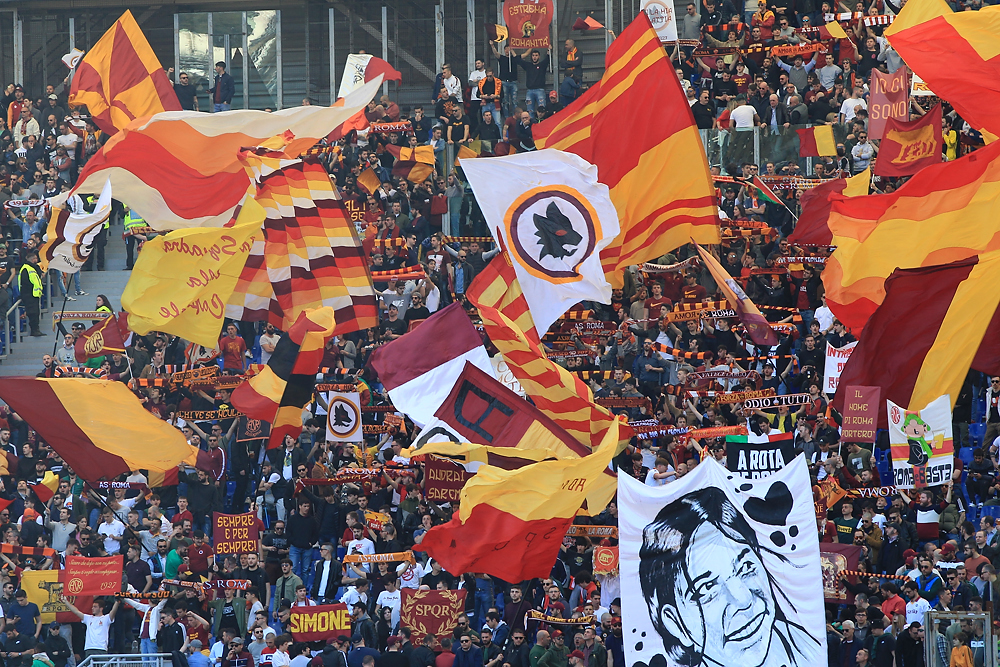 Roma, la Curva Sud contro i Friedkin: “C’è disorganizzazione societaria, vogliamo un cambio di rotta”