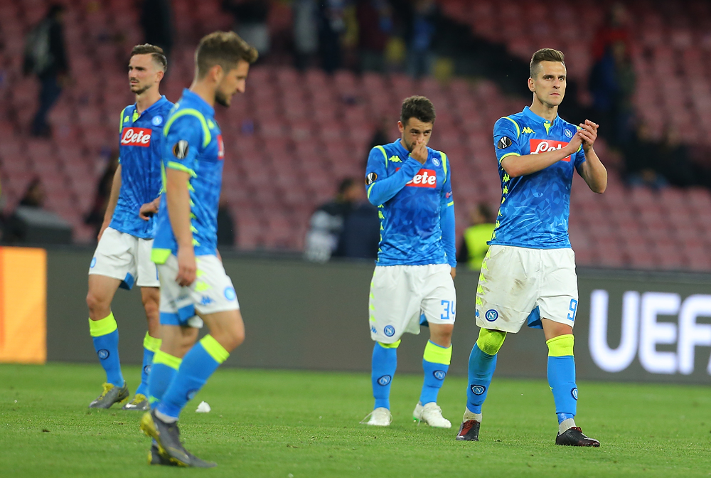 Tizio scivola, Caio inciampa, Sempronio sbaglia a porta vuota: la strana stagione del Napoli