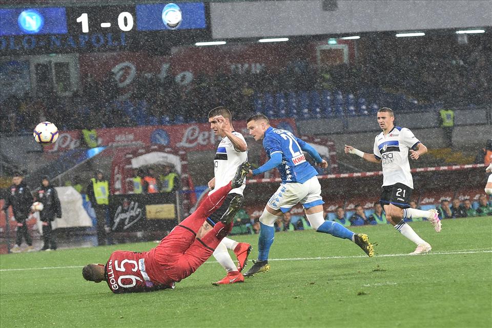 Napoli-Atalanta 1-2, pagelle / E’ colpa di Carlo se il Napoli arriva sotto porta e non segna?