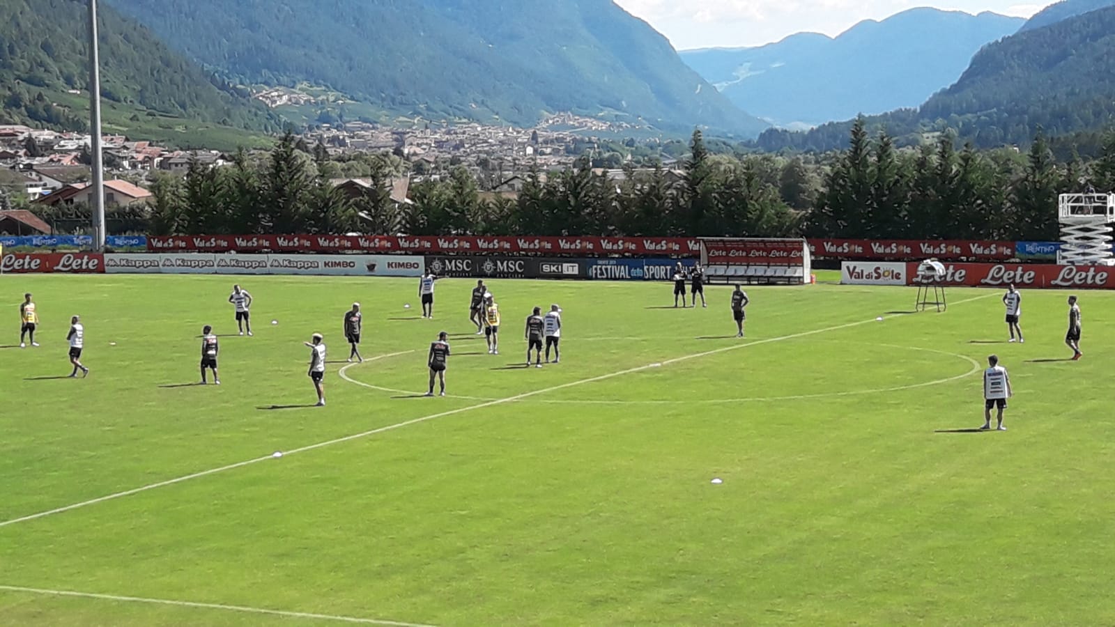 Qui Dimaro. Mattinata di lavoro sulla manovra per gli azzurri