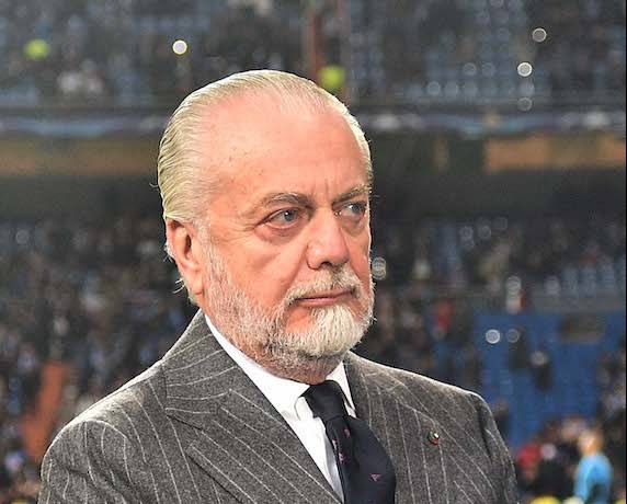 La rosa del Napoli vale 143 milioni, non 587: il valore di mercato non conta