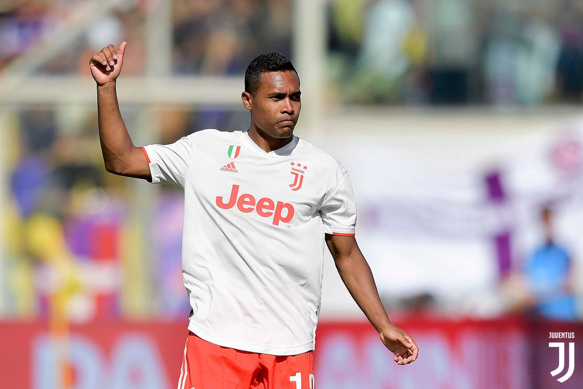 Juventus, Alex Sandro è risultato positivo al coronavirus