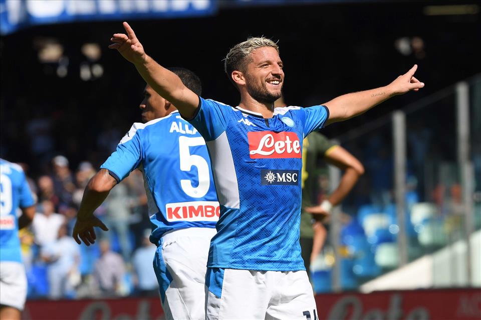 MERTENS 7,5: È ssemp’isso ll’ommo ‘e cchiú d’’a scuatra nostra