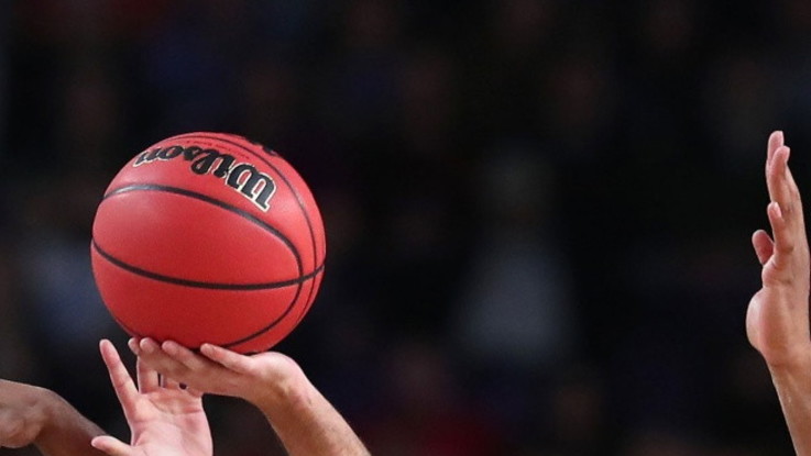 Dopo il rugby, anche il basket cancella la stagione (e il titolo della Virtus Bologna)